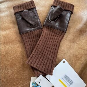 PORTOLANO
Leather-trimmed ribbed cashmere fingerless gloves